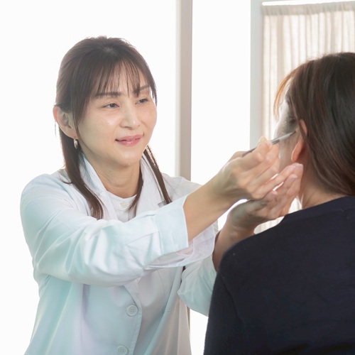 食欲を抑えて痩せると話題の耳ツボダイエット